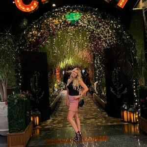 Meet your Posher, Serena